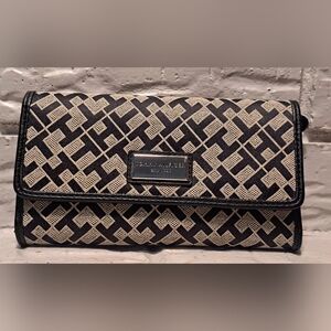 Tommy Hilfiger Women's Black and Cream Patterned Trifold Checkbook Wallet